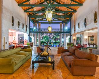 Mercure Nelspruit Hotel - Nelspruit - Lounge