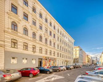 Close to Augarten, 5 min walk to U4 Friedensbrücke - Wina