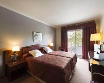 Hotel Mirallac - Banyoles - Schlafzimmer