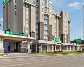 Wyndham Garden Niagara Falls Fallsview - ניאגרה פולס - בניין