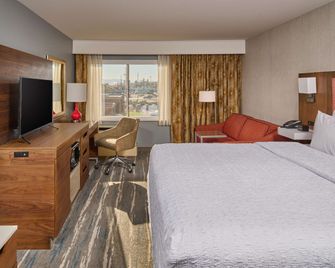 Hampton Inn Anchorage - אנקוראג' - חדר שינה