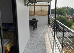 Pozorrubio (Aryanbelle) Apartment - Binalonan - Balcony