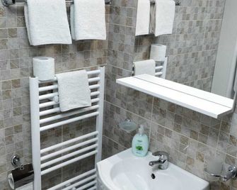 Cazare Business-Transit - Săftica - Baño