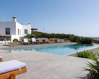 Holiday Home 'Olive' with Sea View, Wi-Fi and Air Conditioning - Plaka - Pool
