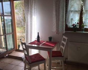 Terrace apartment 29 sqm, first floor, bed-sitting room, for 1-2 persons - Piding - Essbereich