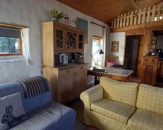 Druid Cottage - Ennis - Living room