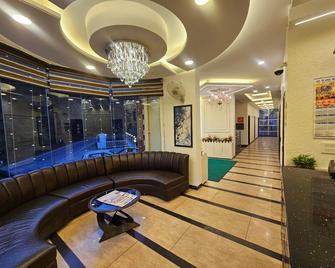 Kasauli Continental Resort - Solan - Lobby