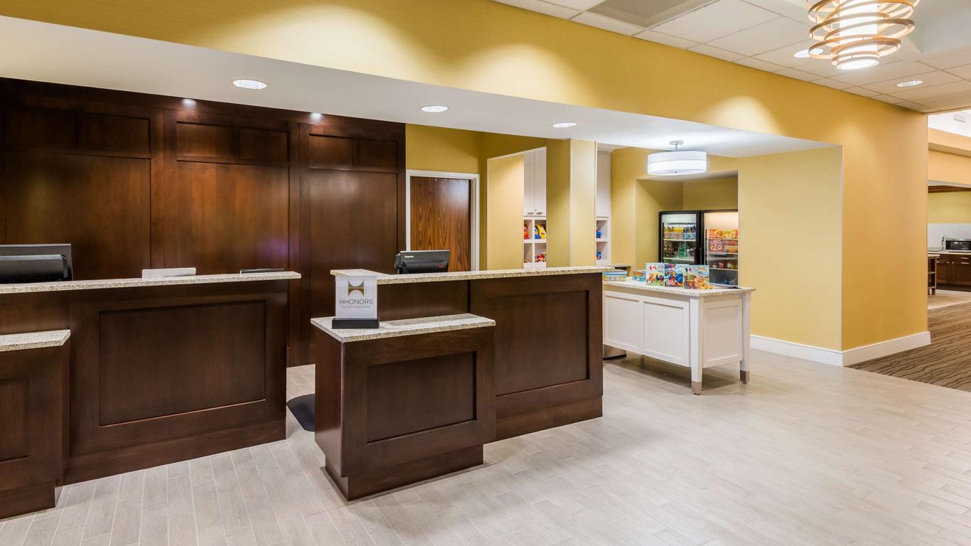 Homewood Suites by Hilton St. Louis Riverport-Airport West