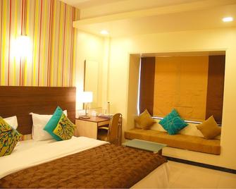Executive Tamanna Hotel - Hinjewadi - Bedroom