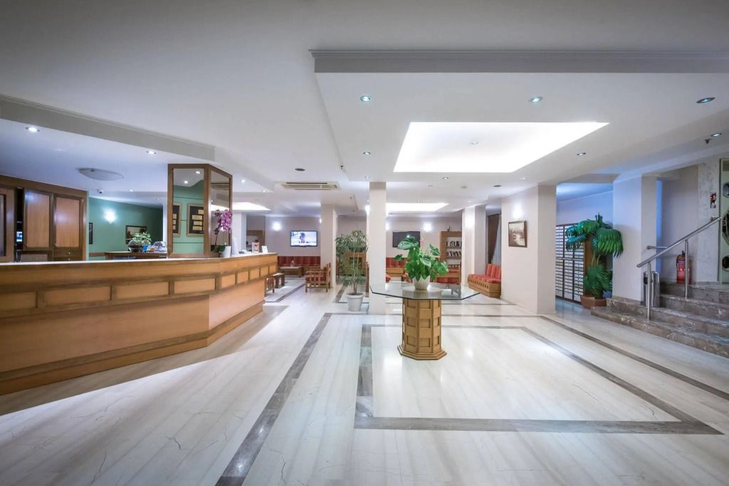 أوديسيا بيتش هوتل