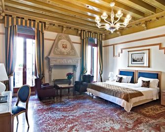 Foscari Palace - ונציה - חדר שינה