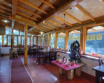 Van Serai - Binsar - Restaurant