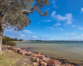 Corlette/Corlette Retreat - Taylors Beach - Пляж