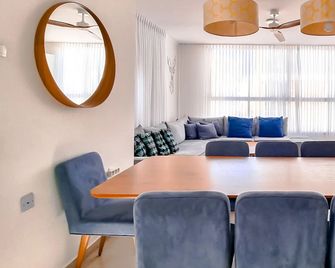 Charming 3 Bdr Aptartment Near The Beach Tl51 - Tel Aviv - Dining room