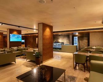 Luxo Kochi - Ernakulam - Restaurant