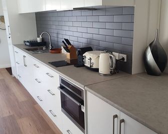Stunning New Studio in Glenelg North – Your Perfect Getaway! - Glenelg North - Kuchyň