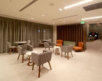 Holiday Inn & Suites Monterrey Apodaca Zona Airport By IHG - Apodaca - Restaurant