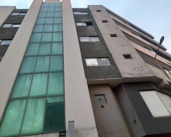 MM Royal Suites - Islamabad - Edificio