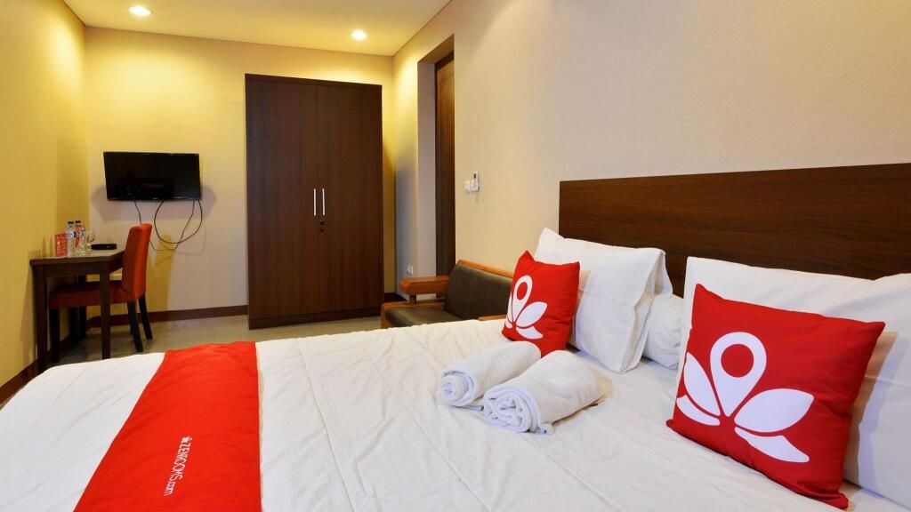 Zen Rooms Terogong Near Pondok Indah - ג'קרטה - חדר שינה