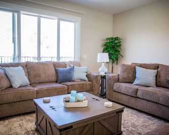 Delta Retreat for Large Groups - Rio Vista - Sala de estar