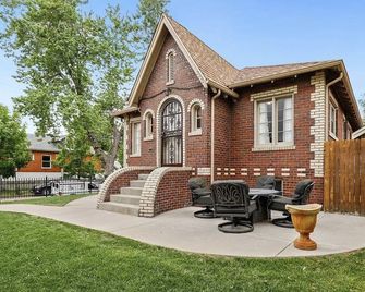 Cozy & spacious apartment walking distance to the best of Denver! - دنفر (كولورادو) - شرفة مرصوفة