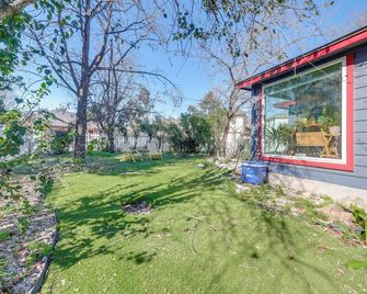 Boho-Chic Retreat with Yard, 22 Mi to Dtwn Austin! - Kyle - Venkovní prostory