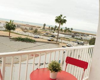 Apartamento Los Bateles - Frente A La Playa - Conil de la Frontera - Balcón