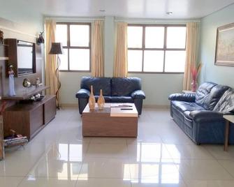 Hotel Real Park - Jacareí - Sala de estar