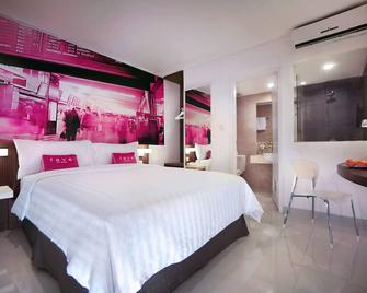 favehotel PGC Cililitan - Jakarta - Bedroom