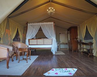 The Hamlet - Hyderabad - Bedroom