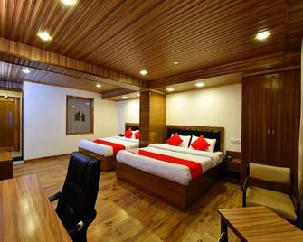 Hotel Himalayan Escape - Shimla - Bedroom