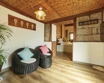 Lushan Tangzhuang Homestay (Qingdao Lushan Scenic Area) - Qingdao - Olohuone