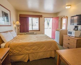 Auto Inn Motel & Rv Park - Newcastle - Bedroom