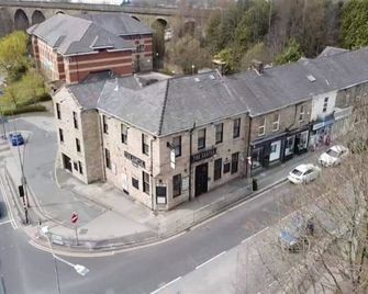 OYO Castle Hotel, Accrington - Accrington - Building