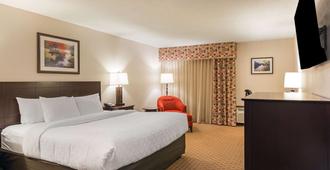 Clarion Hotel Convention Center - Minot - Camera da letto