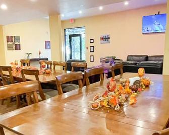 The Oasis Extended Stay - Cushing - Restaurante