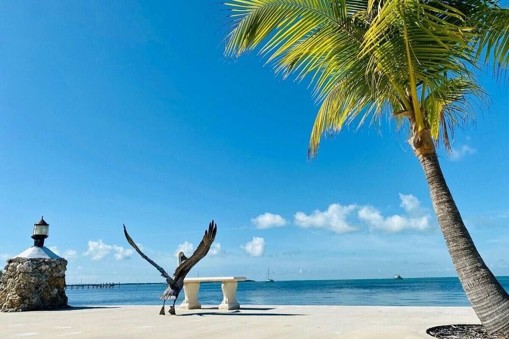 Beach view of Hidden Gem Islamorada | 1st Floor