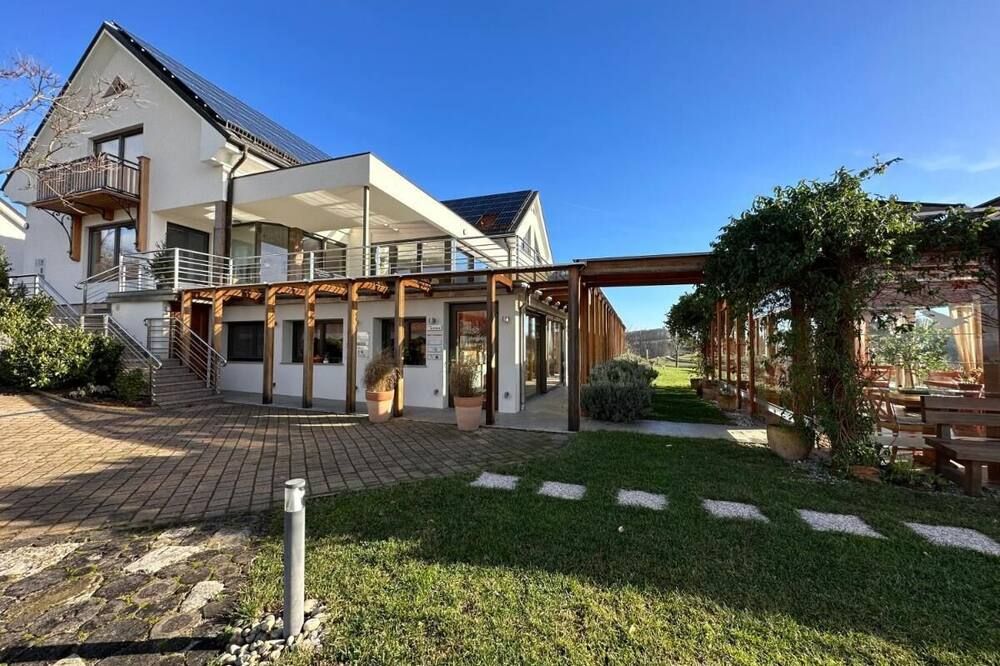 B&B Villa Angelina - רוגאסקה סלאטינה - בניין