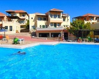 Aloni Suites - Chorafakia - Pool