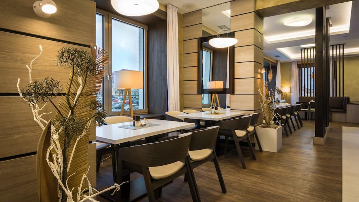 Hotel Grand