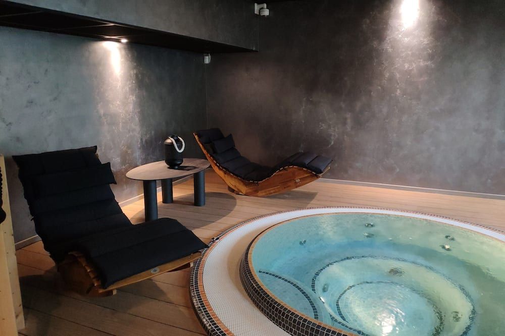 Lodge Hôtel & Spa Les Voiles du Grand Large - Meyzieu
