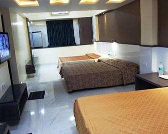 The Unicontinental - Mumbai - Bedroom