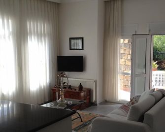 Beautiful Villa In Ovacik With Private Pool And Mountain Views - Fethiye - Sala de estar