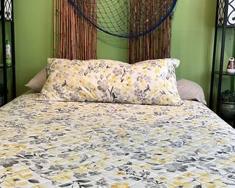 Beach Theme - Glen Allen - Bedroom