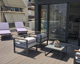 Theo Apartments in Athens Center - Atenes - Balcó
