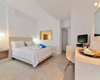 Armeni Village Rooms & Suites - Oia