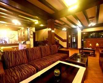 Vajra Guest House & Restaurant - Bhaktapur - Sala de estar