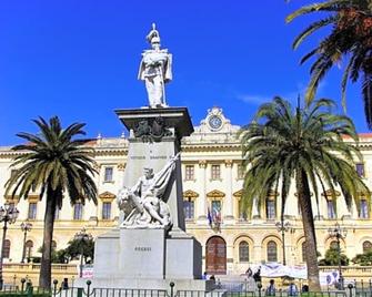 B&B Le Finestre su Via Cavour - Sassari