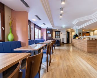 Garner Hotel Stuttgart City Centre by IHG - שטוטגרט - מסעדה
