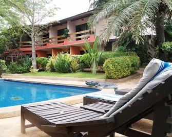Hotel Napoleon Lagune - Lomé - Pool